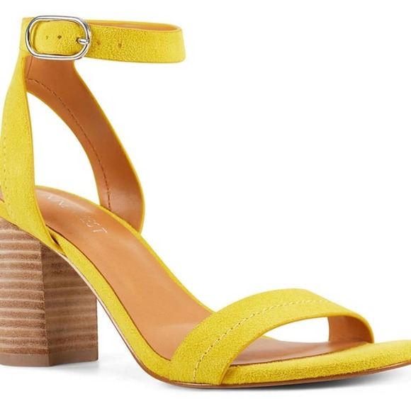 NIB Nine West Yellow SINDIE Block Heel Sandals 6M - Picture 2 of 8